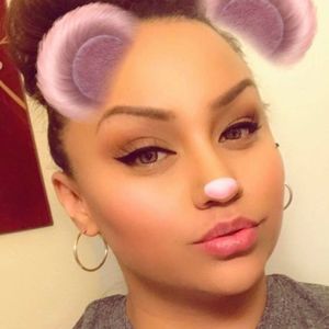 Meet your Posher, Marivel